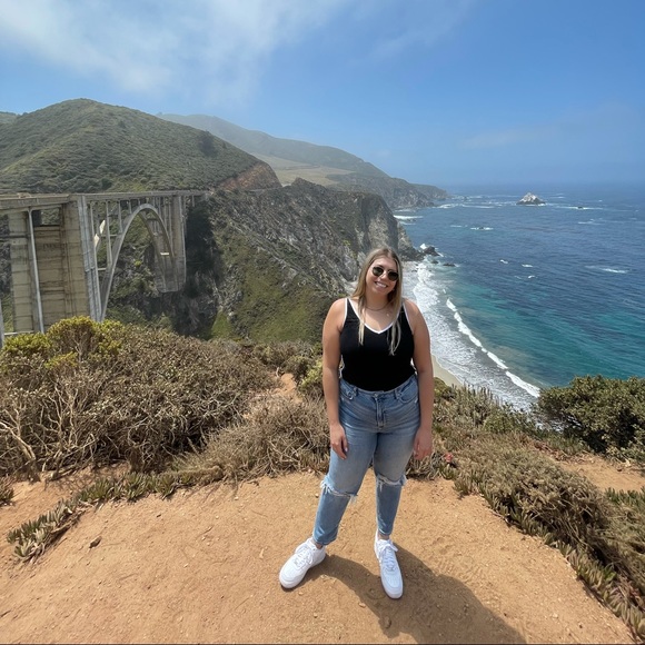 Meet your Posher, Corie - Picture 2 of 2